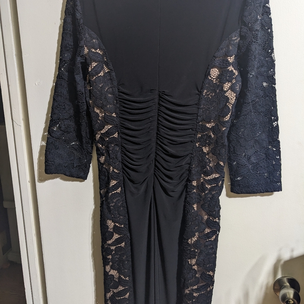 Black Lace Ruched Sheath Dress - Picture 3 of 8